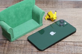 开箱／iPhone 13「绿」新色美呆了！新色款硅胶保护壳同步亮相